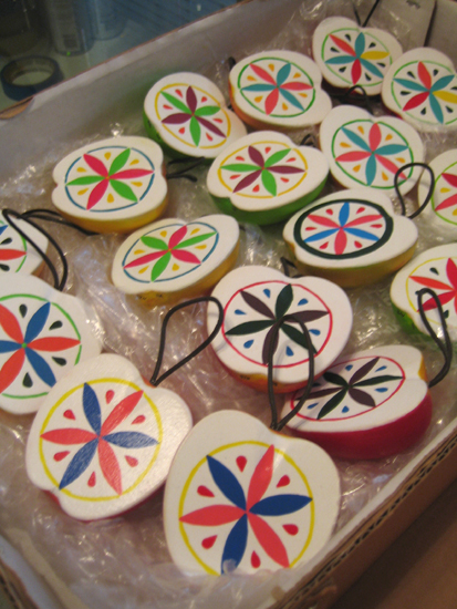 brandy naugle painting a hex sign